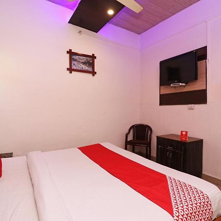 Oyo 74116 Hotel Feel Good Puri Buitenkant foto