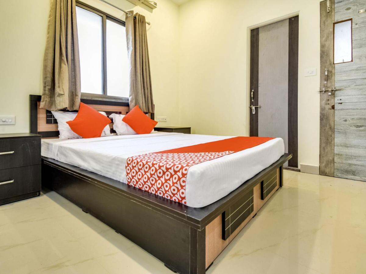 Oyo 74116 Hotel Feel Good Puri Buitenkant foto